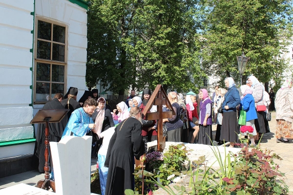 В день свв.Флора и Лавра в Свято-Николаевском монастыре почтили память почишего игумена Лавра.