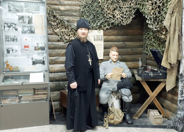 Встреча в Музее боевой славы. Молодежь Дегтярска побывает в Свято-Николаевском монастыре