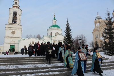 Празднества в День народного единства и Казанской иконы Божьей Матери прошли на территории Николаевской обители