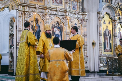 В Свято-Николаевском монастыре Владыка Евгений совершил поминальную службу о жертвах ДТП