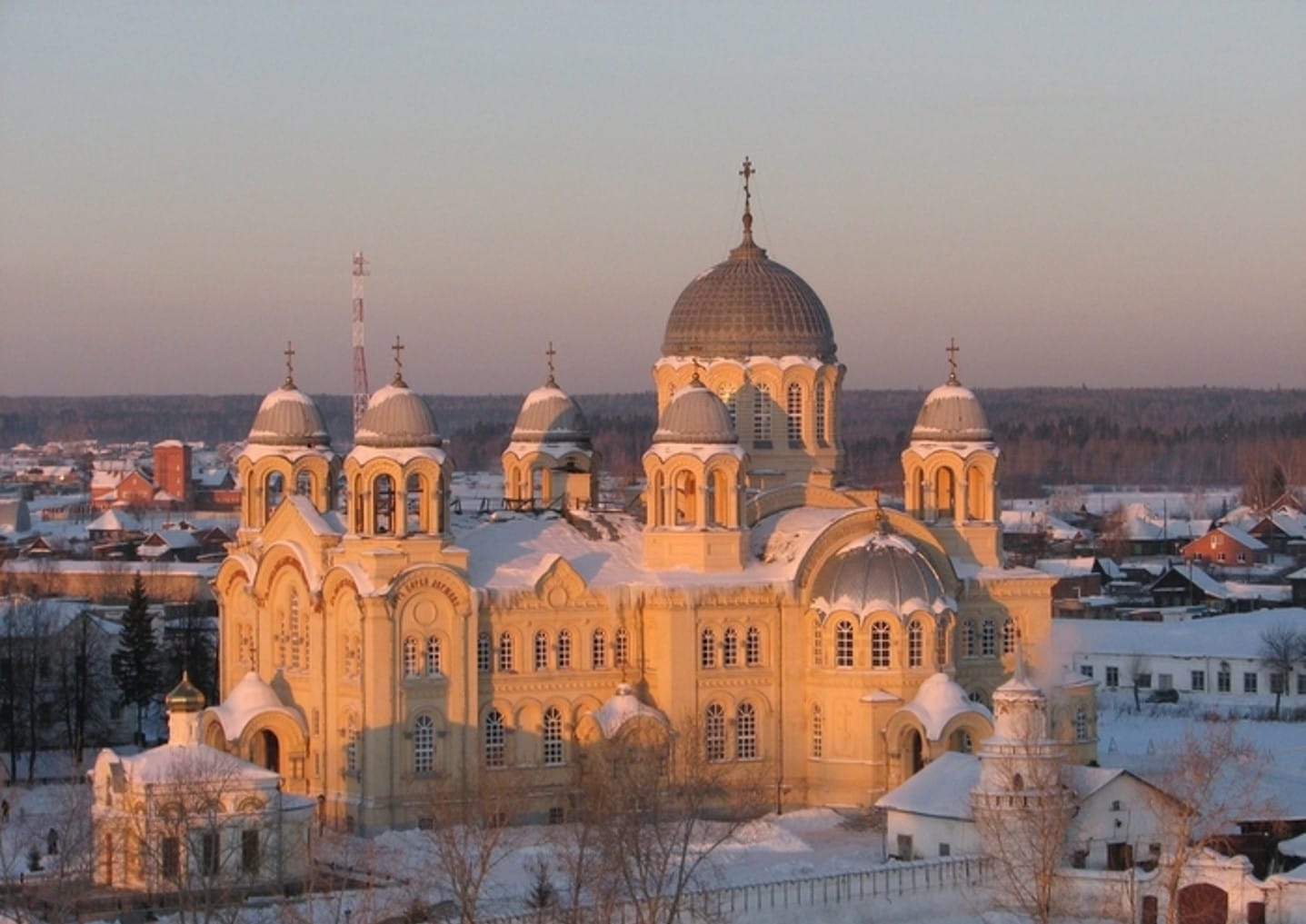 Верхотурский Николаевский монастырь Верхотурье зима