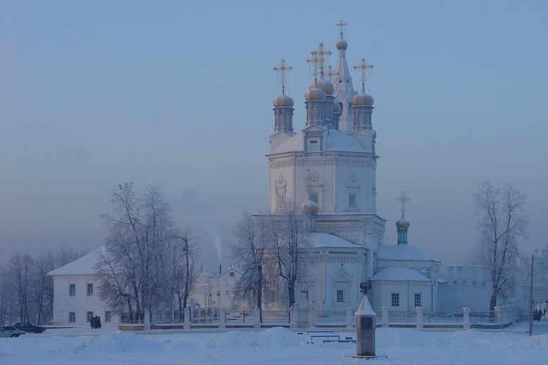 Верхотурский Николаевский монастырь Верхотурье зима