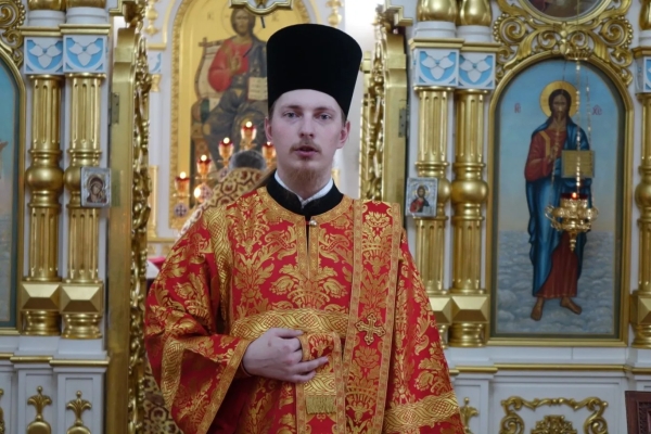 Божественная литургия в неделю жен мироносиц в Свято-Покровском Верхотурском женском монастыре