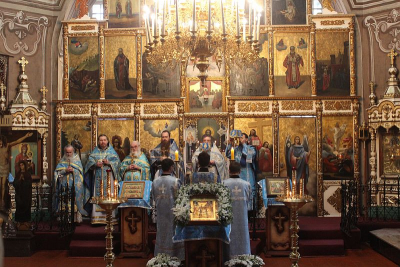 Праздничная Божественная литургия отслужена в честь Рождества Пресвятой Богородицы в Преображенском соборе монастыря