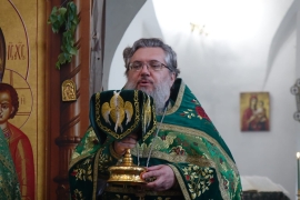 Божественная литургия и крестный ход в Свято-Троицком соборе Верхотурского кремля в день Пятидесятницы