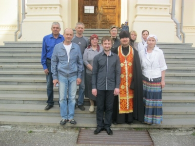 В Свято-Николаевский монастырь традиционно приезжают паломники из общества «Трезвения» г.Лесного