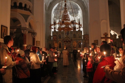 Пасхальным крестным ходом отметили Светлое Христово Воскресение в Николаевском монастыре