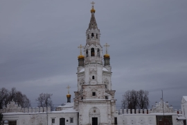Божественная литургия в самом древнем каменном храме на Урале