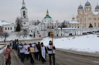 Крестный ход *ЗА ЖИЗНЬ* традиционно прошел в святые рождественские дни в Верхотурье