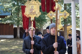 Крестный ход на праздновании в честь иконы Божией Матери «Живоносный источник» в Актайском скиту монастыря