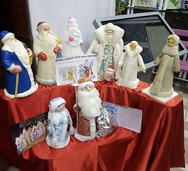 Новогодняя выставка в верхотурской библиотеке