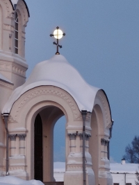 Луна, подобно Путеводной звезде, напоминает нам о грядущем Рождестве