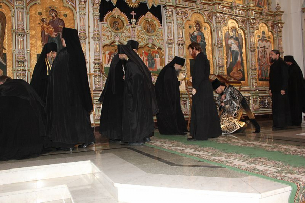 Чин прощения в Свято-Николаевском монастыре накануне Великого Поста