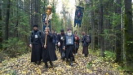 КРЕСТОХОДЦЫ В ПУТИ