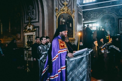 Епископ Евгений совершил великое повечерие с чтением Покаянного канона Андрея Критского в Николаевской обители