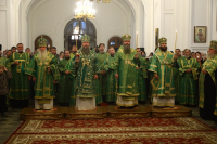 Малая вечерня и Всенощное бдение в Свято-Николаевском монастыре накануне Дня памяти перенесения мощей святого Симеона из Меркушино в Верхотурье