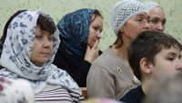 Донести до сердец. Монастырские беседы о духовной жизни.