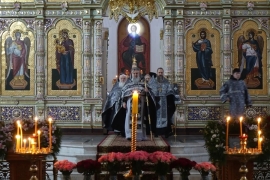 Утреня. Крестный ход с плащаницей