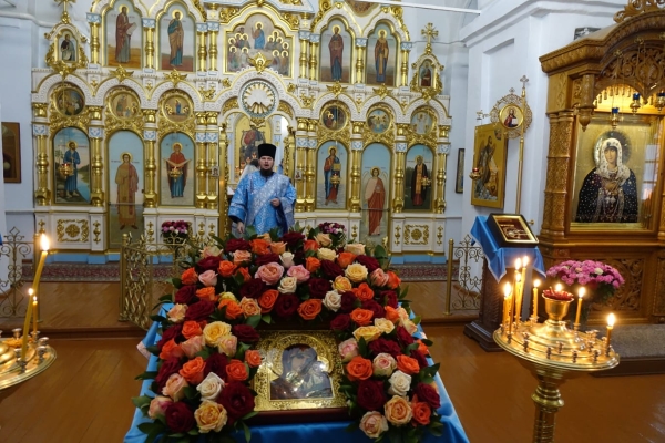 Празднование Казанской иконы Божией Матери и Дня народного единства в Верхотурье.